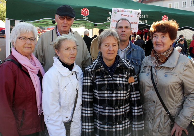 von links: Frau Bätzel, Frau Lapp, Frau Weber, Frau Heering, hinten: Herr Heering, Herr Weber